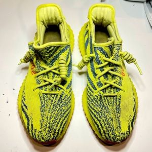 Yeezy Boost size 9, Gently used